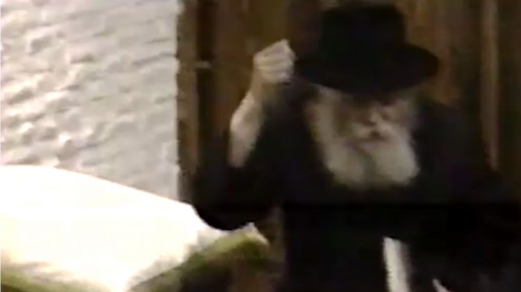 תשעה באב • יומן מיוחד משנת תנש"א בהיכל המשיח